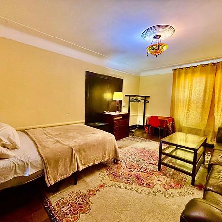 Family Guest House Newark Esterno foto