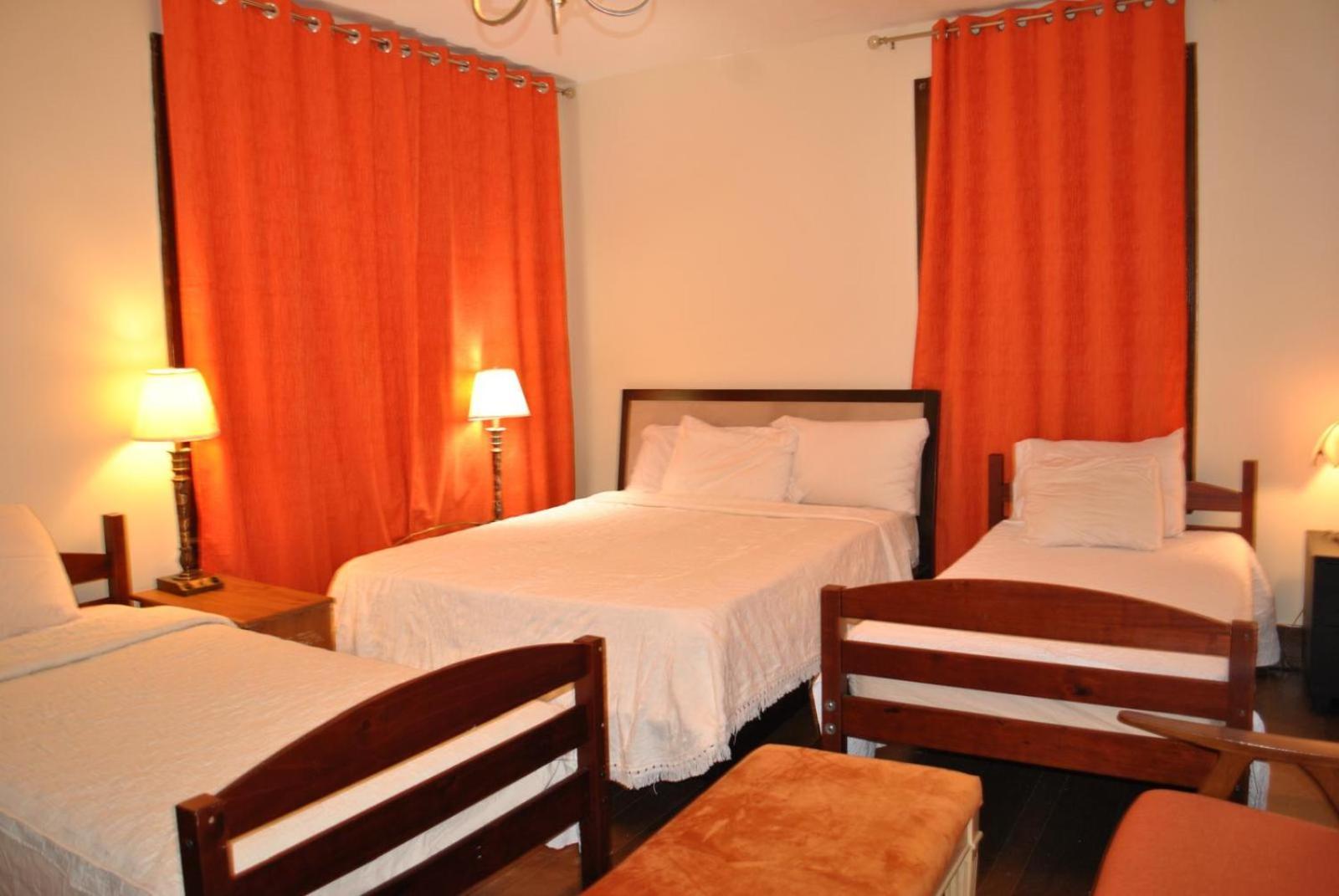 Family Guest House Newark Esterno foto