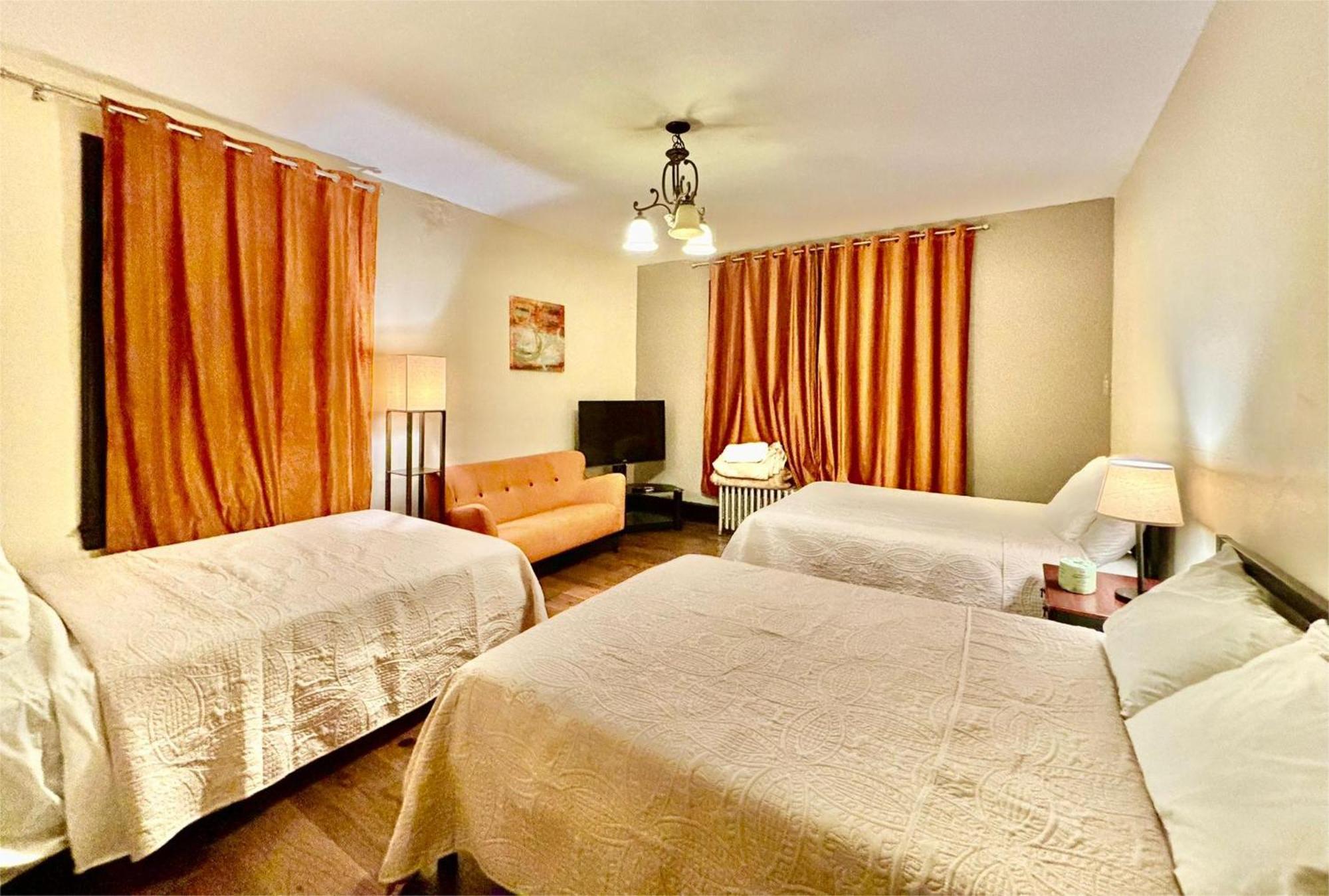 Family Guest House Newark Esterno foto
