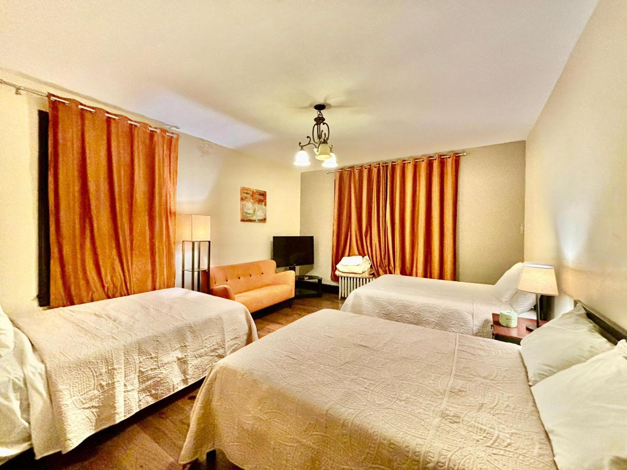 Family Guest House Newark Esterno foto